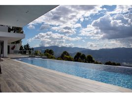 6 Bedroom Villa for sale in Bare Foot Park (Parque de los Pies Descalzos), Medellin, Medellin