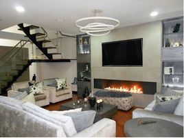 7 Bedroom House for sale in Bogota, Cundinamarca, Bogota