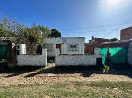 2 Bedroom House for sale in General Sarmiento, Buenos Aires, General Sarmiento