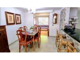 3 Bedroom Villa for sale in Bare Foot Park (Parque de los Pies Descalzos), Medellin, Medellin