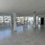 300 m² Office for rent in Basilica of the National Vow, Quito, Quito, Quito