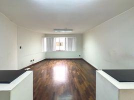 120 m2 Office for rent in Lima, San Borja, Lima, Lima