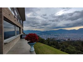 3 Bedroom House for sale in Bare Foot Park (Parque de los Pies Descalzos), Medellin, Medellin