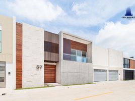 4 Bedroom House for sale in Medellin, Veracruz, Medellin