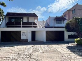 590.92 m2 Office for rent in Guanajuato, Leon, Guanajuato