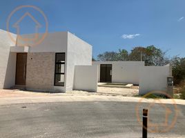 Maison 4 chambre à vendre à Tixpehual, Yucatan, Tixpehual
