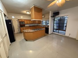 Maison 4 chambre à vendre à Monterrey, Nuevo Leon, Monterrey