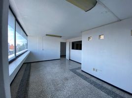 160 m² Office for rent in México, Toluca, México