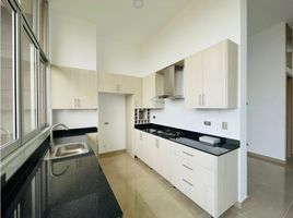 3 Habitación Apartamento en alquiler en Colombia, Medellín, Antioquia, Colombia