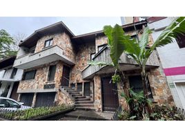 Estudio Casa en venta en Colombia, Medellín, Antioquia, Colombia