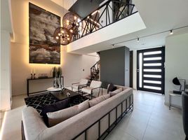 2 Habitación Casa en venta en Colombia, Dosquebradas, Risaralda, Colombia