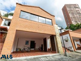 3 Habitación Villa en venta en Centro Comercial Unicentro Medellin, Medellín, Medellín