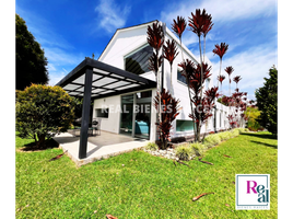 4 Bedroom House for sale in Antioquia, El Carmen De Viboral, Antioquia