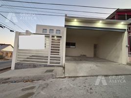 Maison 3 chambre à vendre à Chihuahua, Chihuahua, Chihuahua, Chihuahua