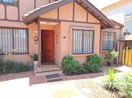4 Bedroom House for sale in Chile, San Jode De Maipo, Cordillera, Santiago, Chile