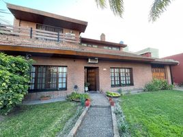 4 Bedroom House for sale in General Sarmiento, Buenos Aires, General Sarmiento