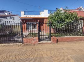 2 Bedroom House for sale in Tres De Febrero, Buenos Aires, Tres De Febrero