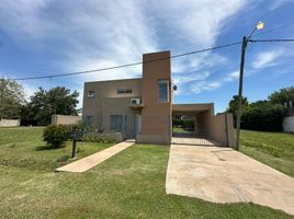 2 Bedroom House for sale in Rosario, Santa Fe, Rosario