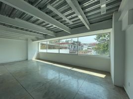 100 m² Office for rent in Huitzilac, Morelos, Huitzilac