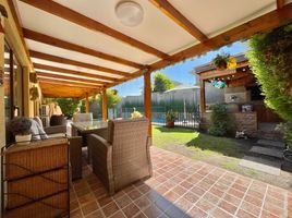 6 Bedroom House for sale in Santiago, San Jode De Maipo, Cordillera, Santiago