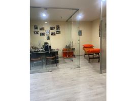 38 SqM Office for sale in Cundinamarca, Bogota, Cundinamarca