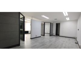 72 m² Office for rent in Parque de los Pies Descalzos, Medellín, Medellín