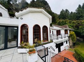 5 Bedroom House for sale in Bogota, Cundinamarca, Bogota