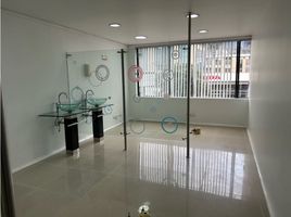 102 m² Office for rent in Salto Del Tequendama, Bogotá, Bogotá