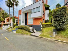 4 Habitación Villa en venta en Envigado, Antioquia, Envigado