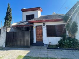 4 Bedroom House for sale in Tres De Febrero, Buenos Aires, Tres De Febrero