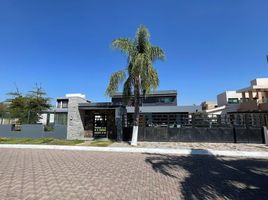 4 Bedroom House for sale in Tlajomulco De Zuniga, Jalisco, Tlajomulco De Zuniga