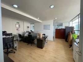 83 m² Office for rent in Colombia, Bogotá, Cundinamarca, Colombia