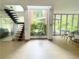 4 Bedroom House for sale in Templo Bogotá Colombia, Bogota, Bogota