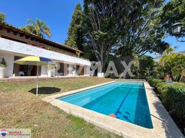 5 Bedroom House for sale in Huitzilac, Morelos, Huitzilac