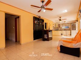 4 Bedroom House for sale in Santa Fe, Rosario, Santa Fe