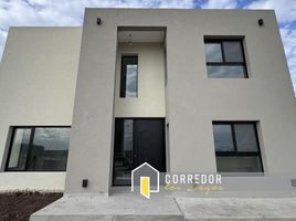 Villa 4 chambre à vendre à Pilar, Buenos Aires, Pilar