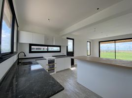Villa 3 chambre à vendre à Pilar, Buenos Aires, Pilar