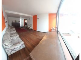 5 Bedroom House for sale in Bogota, Cundinamarca, Bogota