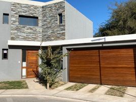 2 Bedroom House for sale in Capital Cordoba, Capital
