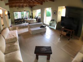 4 Bedroom House for sale in Exaltacion De La Cruz, Buenos Aires, Exaltacion De La Cruz