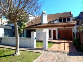 5 Bedroom House for sale in General Sarmiento, Buenos Aires, General Sarmiento