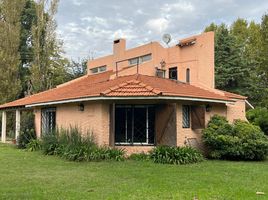 3 Bedroom House for sale in General Sarmiento, Buenos Aires, General Sarmiento