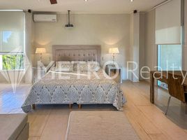 4 Bedroom House for sale in Escobar, Buenos Aires, Escobar