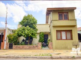 2 Bedroom House for sale in San Isidro, Buenos Aires, San Isidro