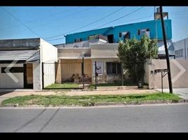 2 Bedroom House for sale in General Sarmiento, Buenos Aires, General Sarmiento