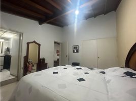 4 Bedroom House for sale in Bare Foot Park (Parque de los Pies Descalzos), Medellin, Medellin