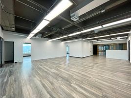 260 m² Office for rent in Parque de los Pies Descalzos, Medellín, Medellín