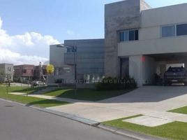 4 Bedroom House for sale in Quilmes, Buenos Aires, Quilmes