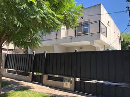 3 Bedroom House for sale in Moron, Buenos Aires, Moron