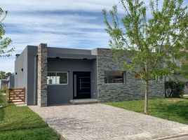 3 Bedroom Villa for sale in Buenos Aires, Berazategui, Buenos Aires